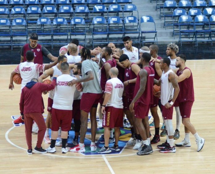 Gigantes de Guayana-fullvinotinto