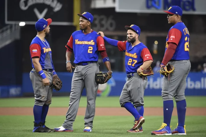 Clásico Mundial de Béisbol-fullvinotinto